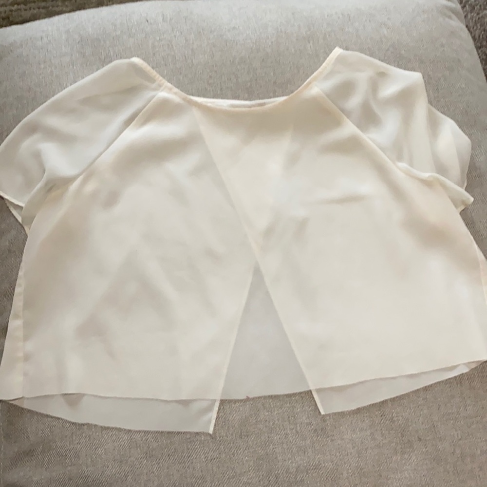 White crop top